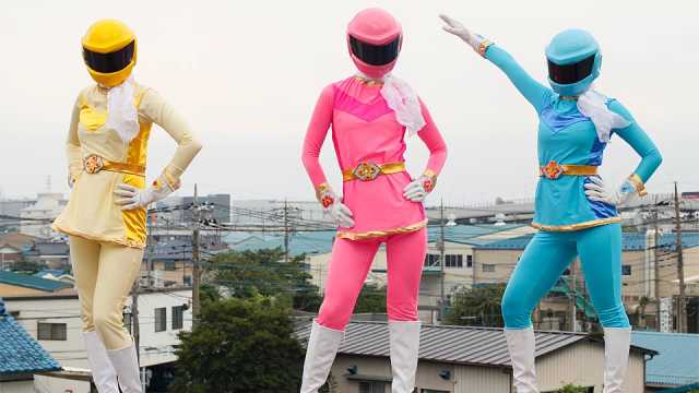 Japanhdv Galactic Sentai Brave are overpowered by ETs and fucked when captured